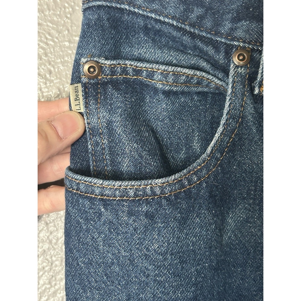 LL Bean Classic Fit Mens Jeans 33x29 Medium Wash Blue Denim Straight Leg - Picture 3 of 6
